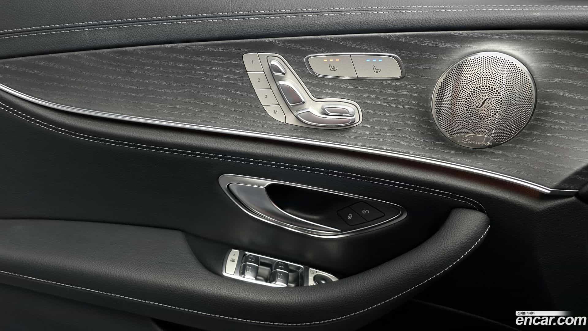 E-Class Mercedes-Benz 2022.4-OPTION-047