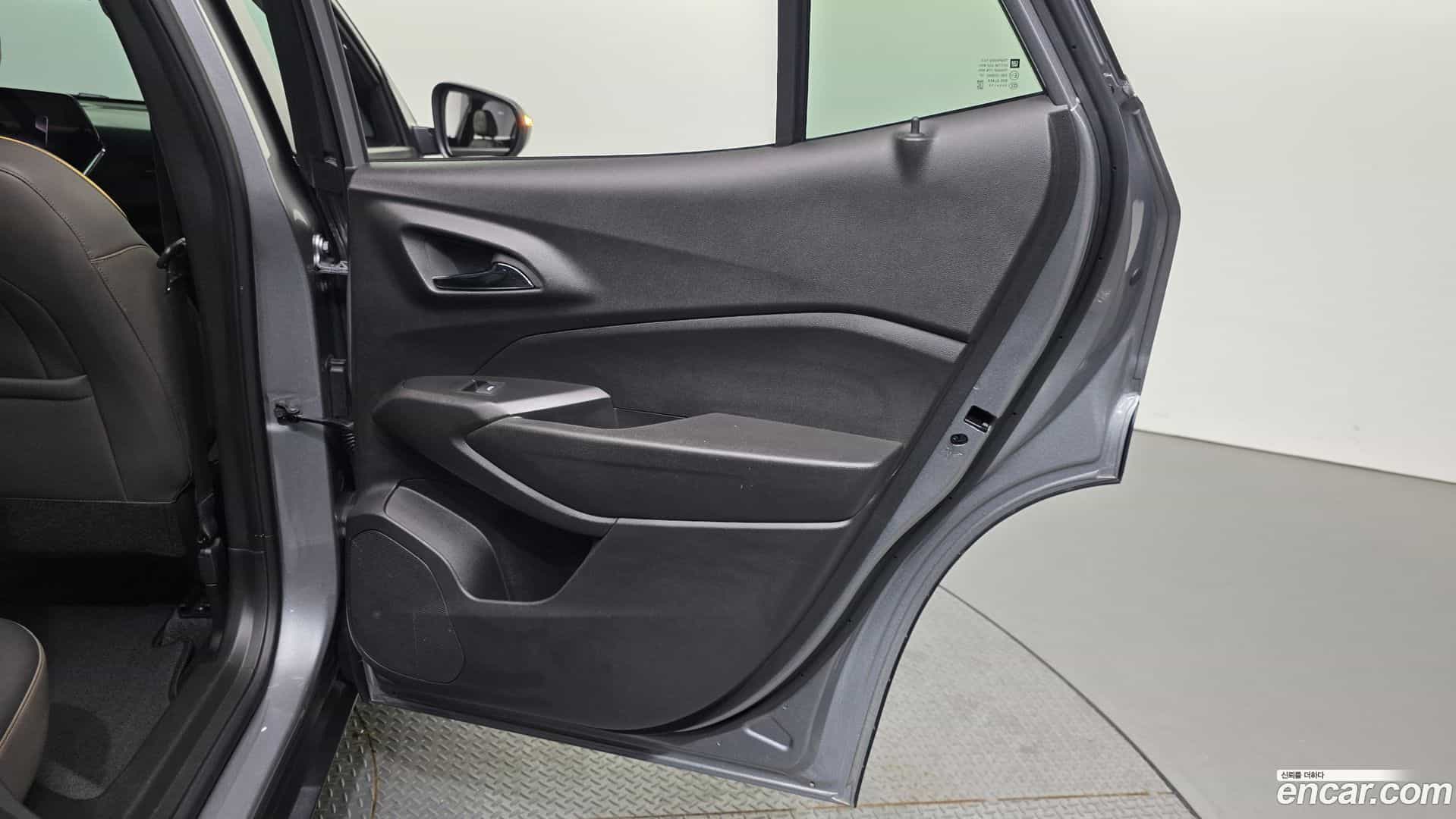 Trax Chevrolet 2023.7-INNER-035
