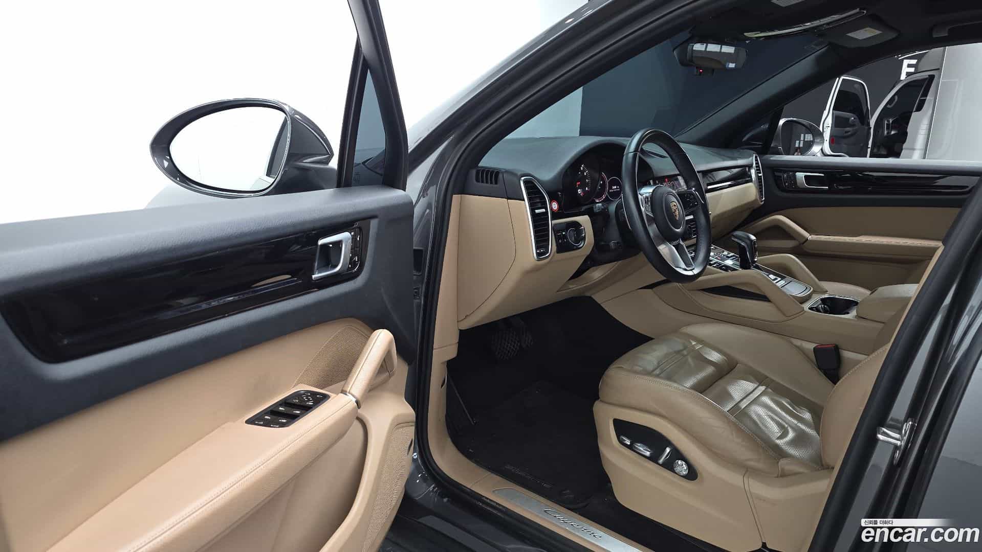 Cayenne Porsche 2019.2-OPTION-015