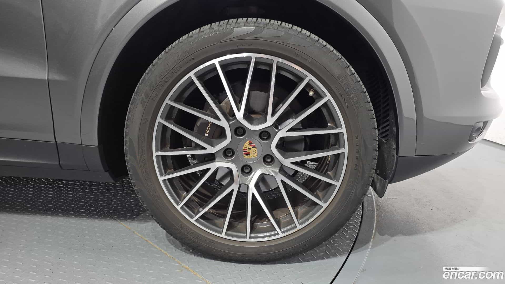 Cayenne Porsche 2019.2-OUTER-031