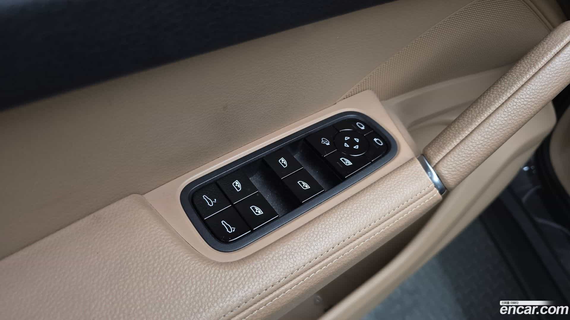Cayenne Porsche 2019.2-OPTION-041