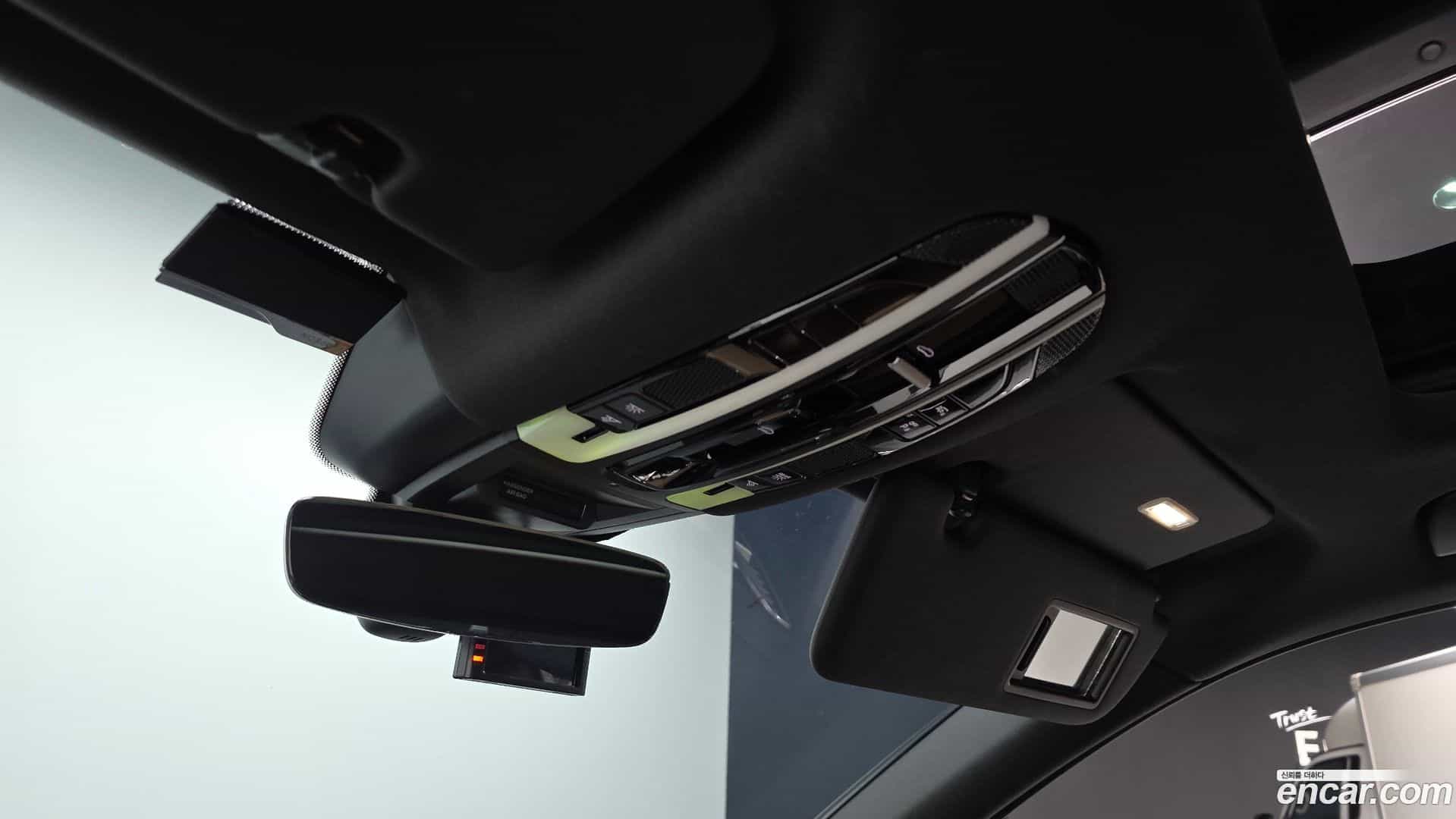 Cayenne Porsche 2019.2-OPTION-042