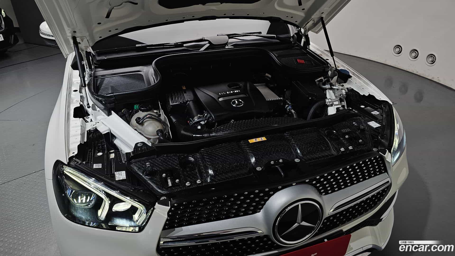 GLE-Class Mercedes-Benz 2022.2-OUTER-006