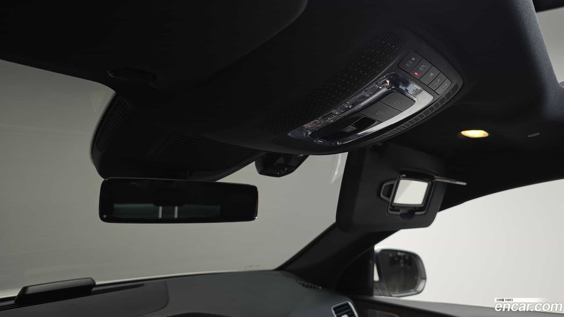GLE-Class Mercedes-Benz 2022.2-OPTION-041