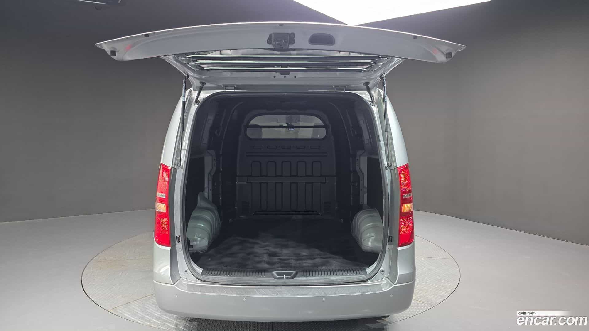 Starex Hyundai 2019.6-OPTION-024