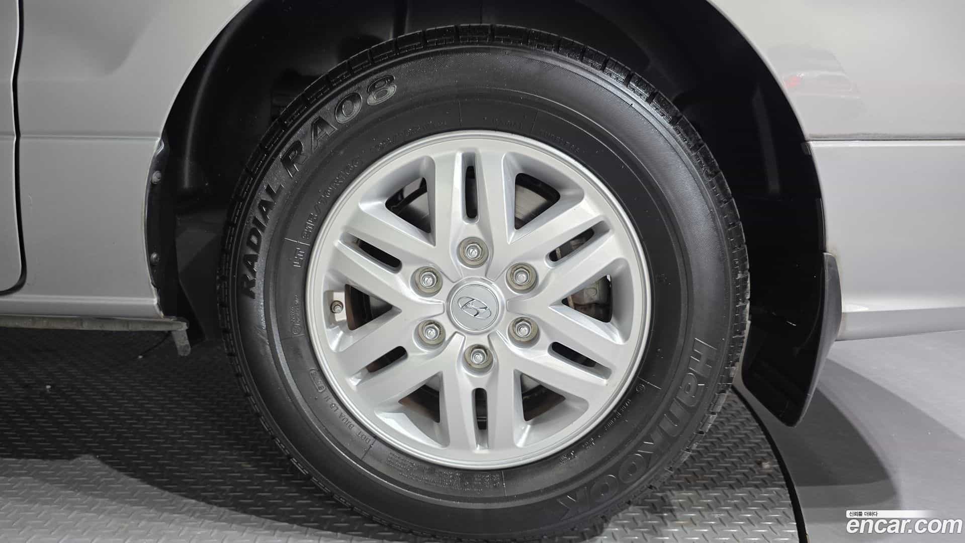 Starex Hyundai 2019.6-OUTER-031