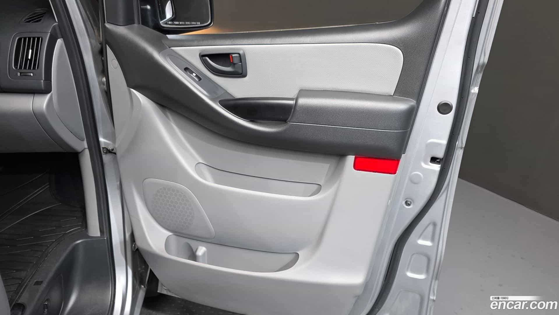 Starex Hyundai 2019.6-INNER-035