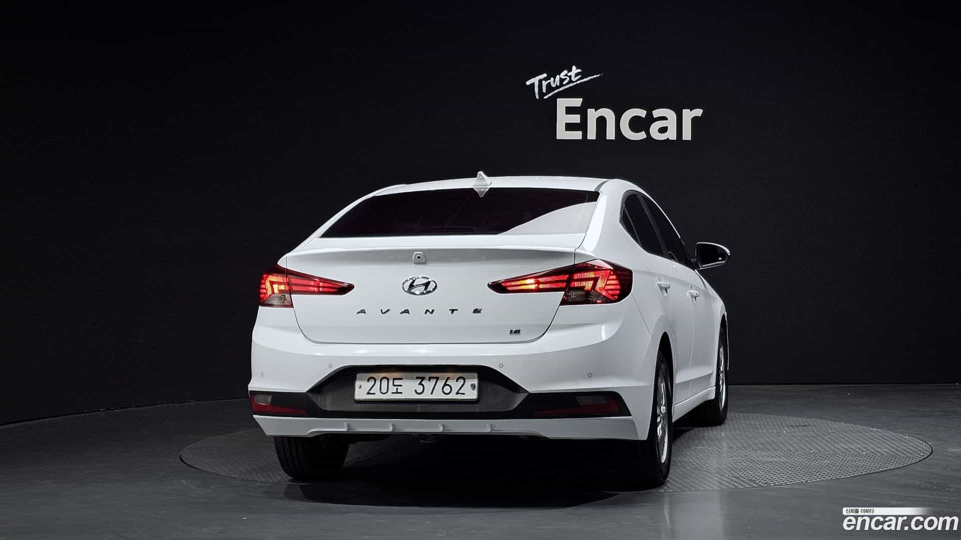 AVANTE Hyundai 2019.2-OUTER-004