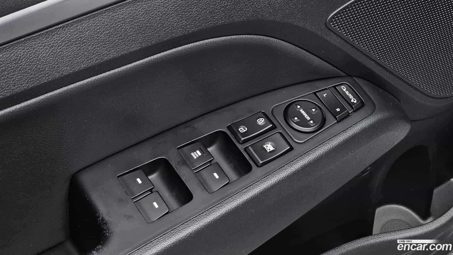 AVANTE Hyundai 2019.2-OPTION-024