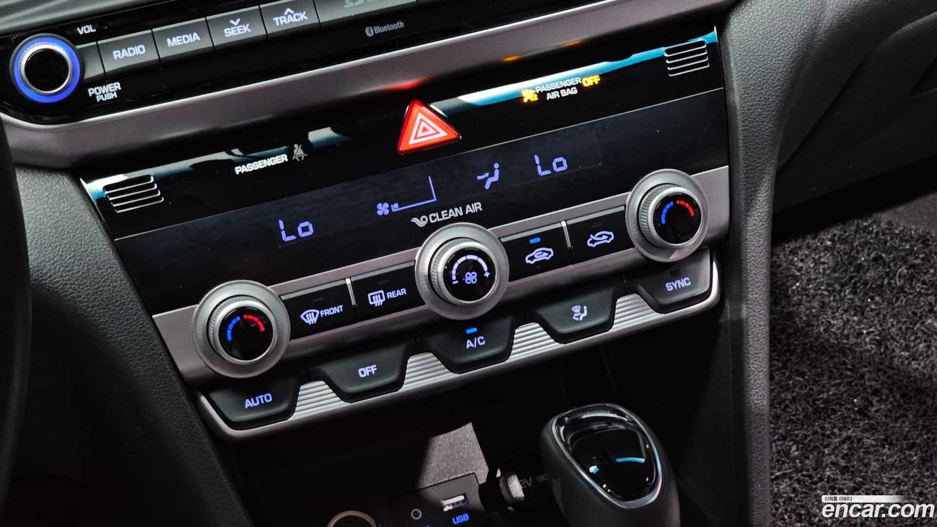 AVANTE Hyundai 2019.2-OPTION-042