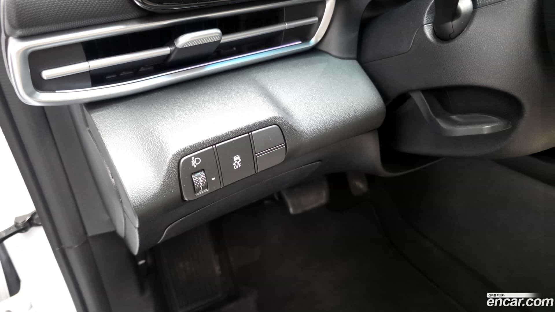 AVANTE Hyundai 2023.2-OPTION-042