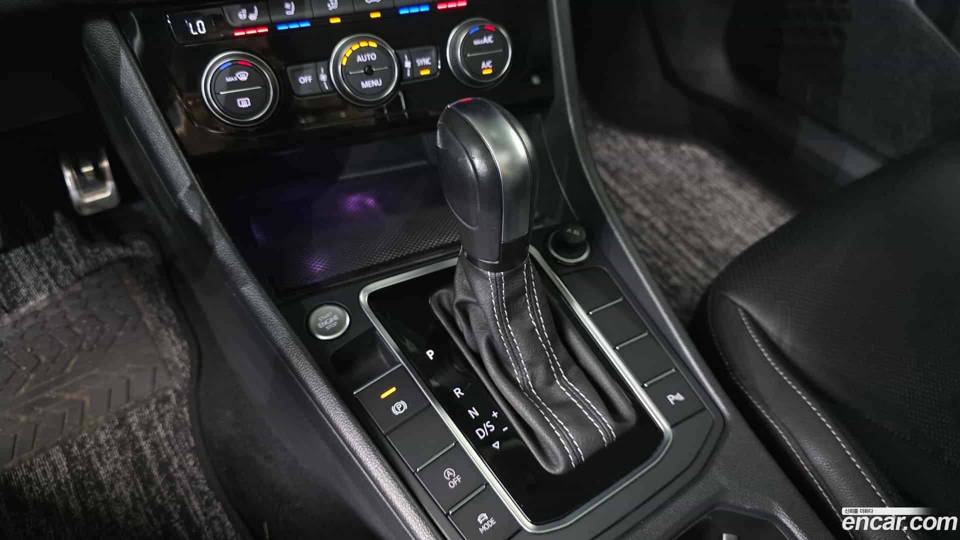 Jetta Volkswagen 2021.11-INNER-009