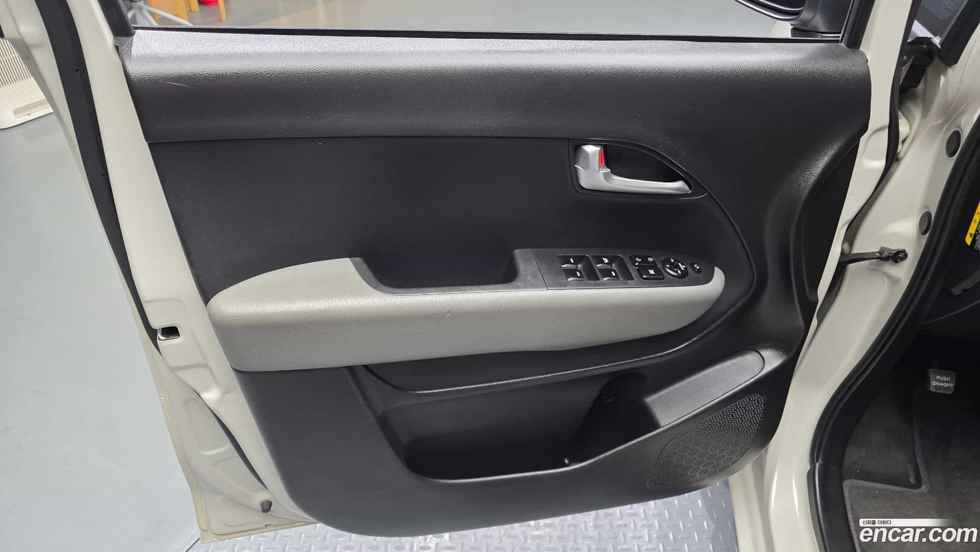 RAY Kia 2021.6-INNER-034