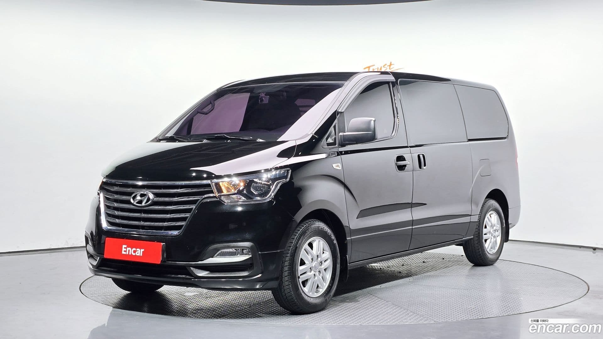 Main__Slider__Photo:Starex Hyundai 2018.5-0
