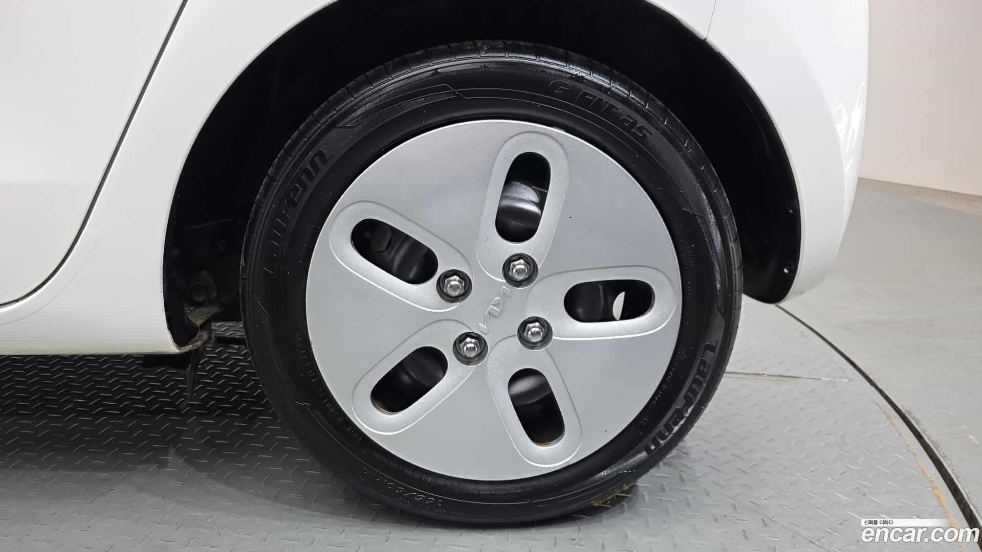 RAY Kia 2022.2-OUTER-031