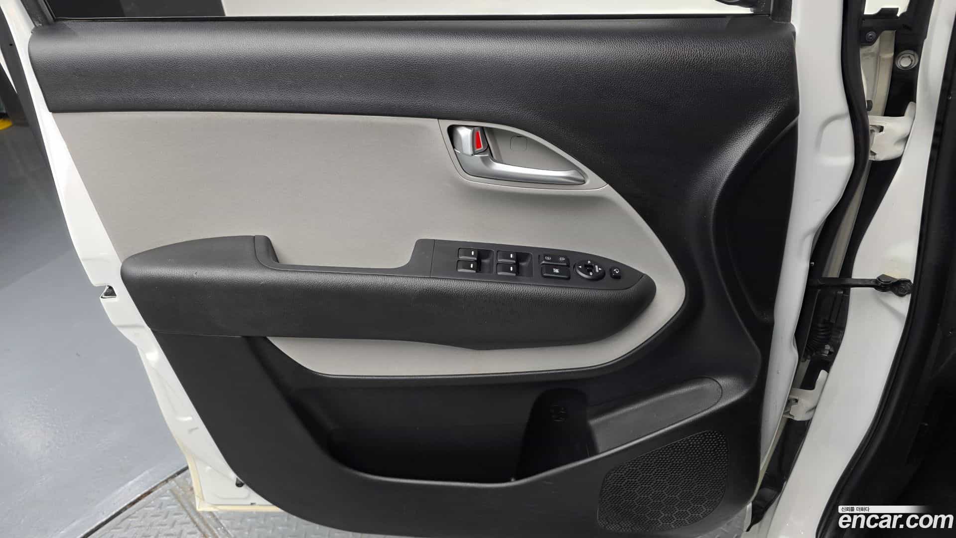RAY Kia 2022.2-INNER-034