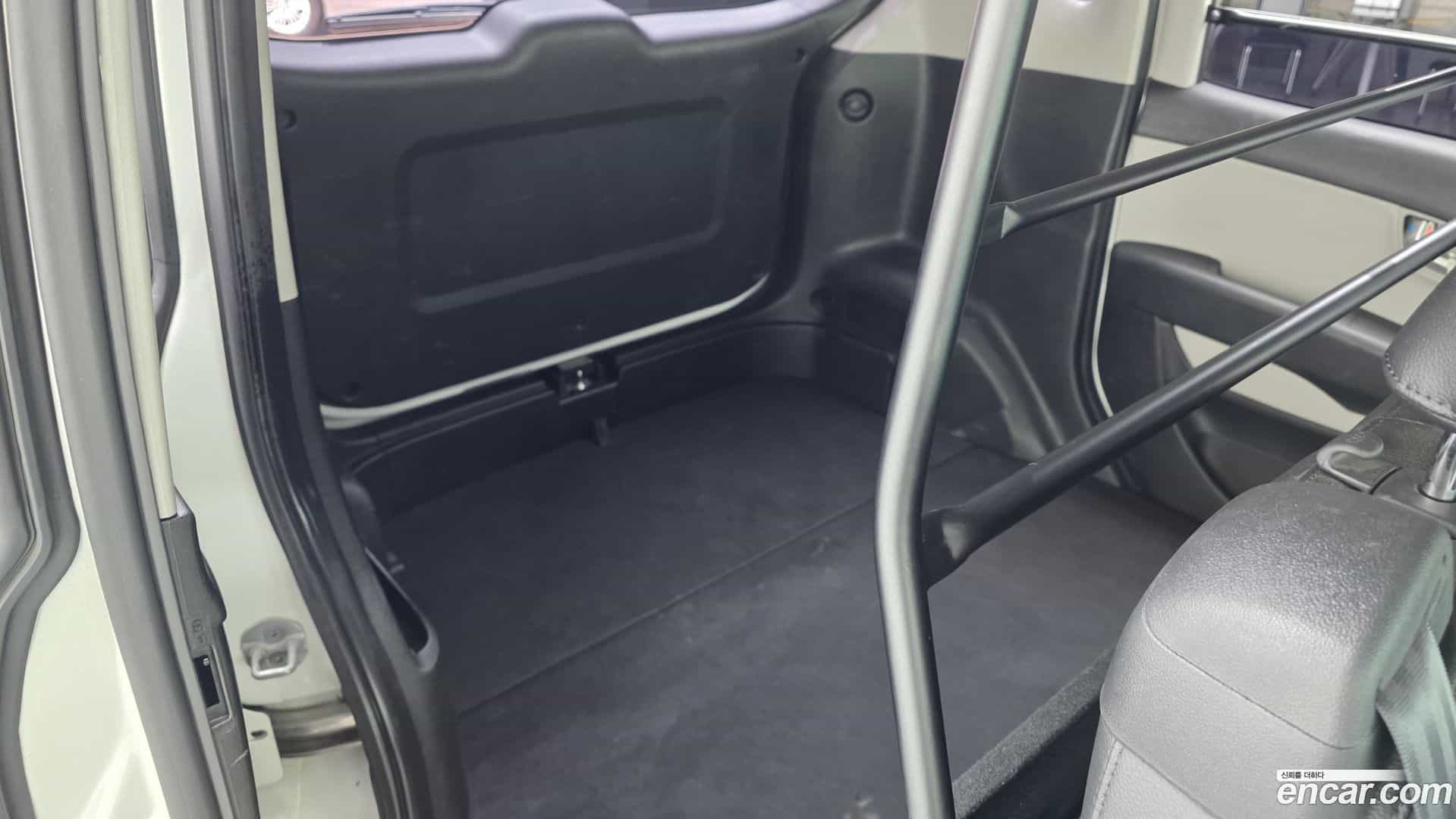 RAY Kia 2022.2-INNER-036