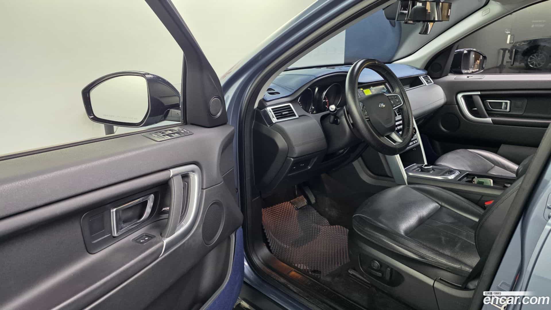 Discovery Sport Land Rover 2019.1-INNER-010