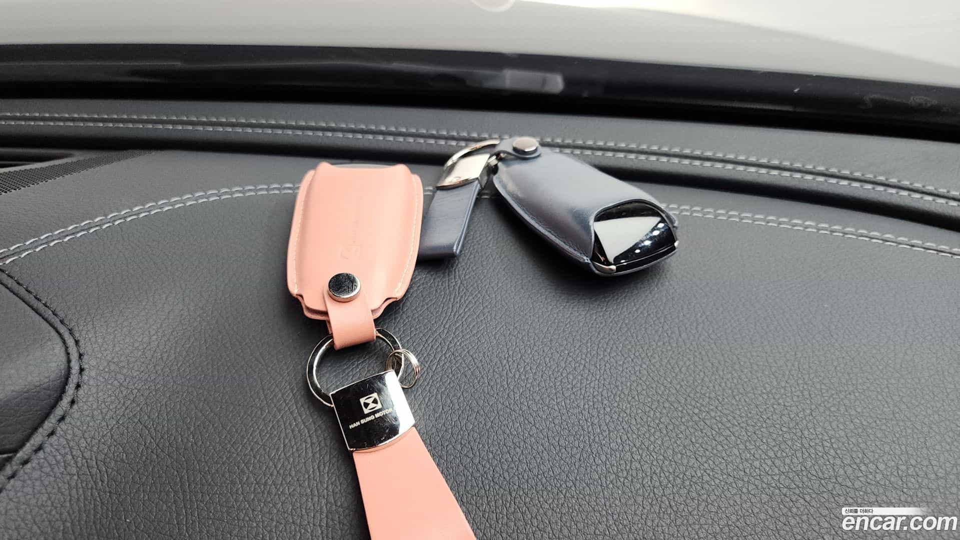 E-Class Mercedes-Benz 2018.10-OPTION-020