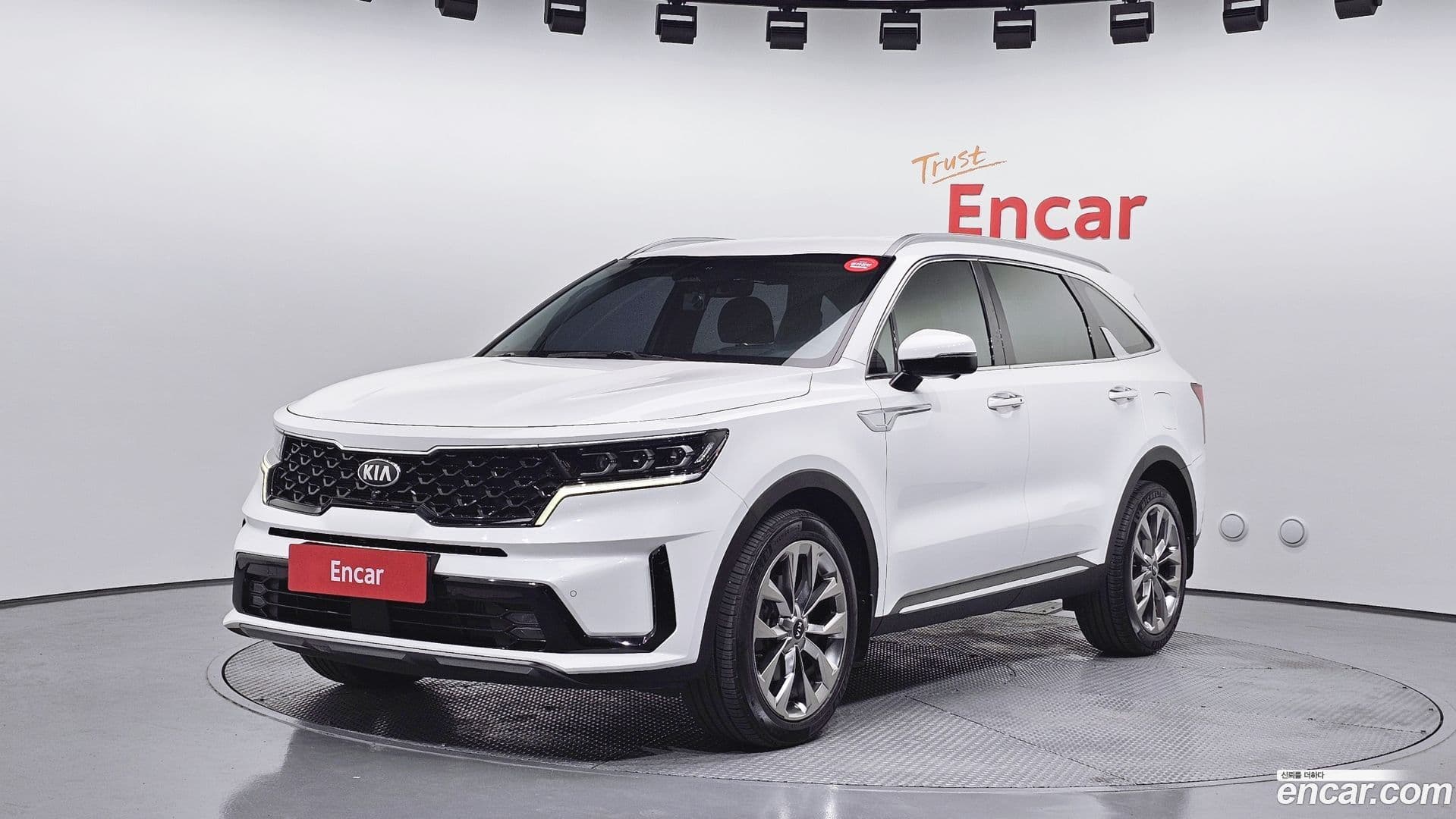 Main__Slider__Photo:Sorento Kia 2021.4-0