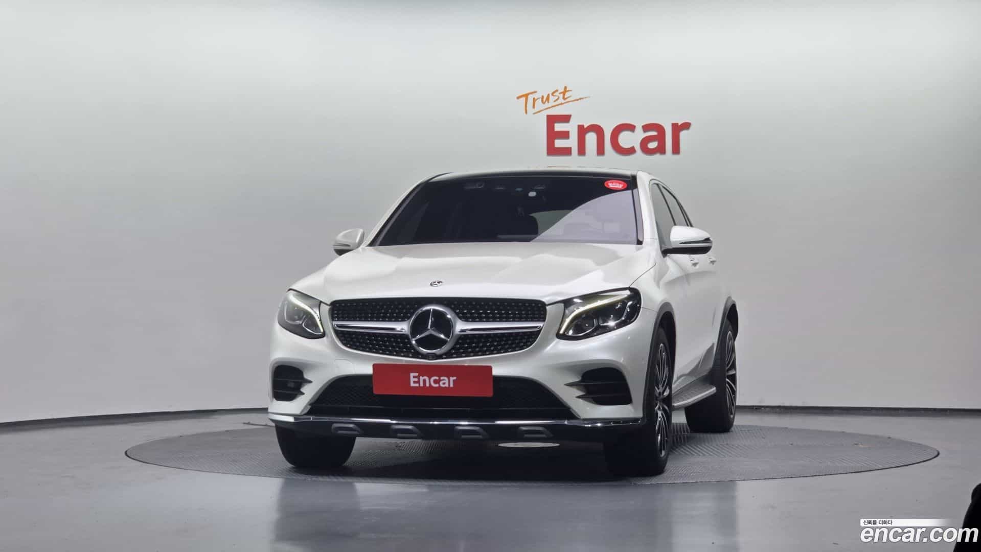 GLC-Class Mercedes-Benz 2017.6-OUTER-003