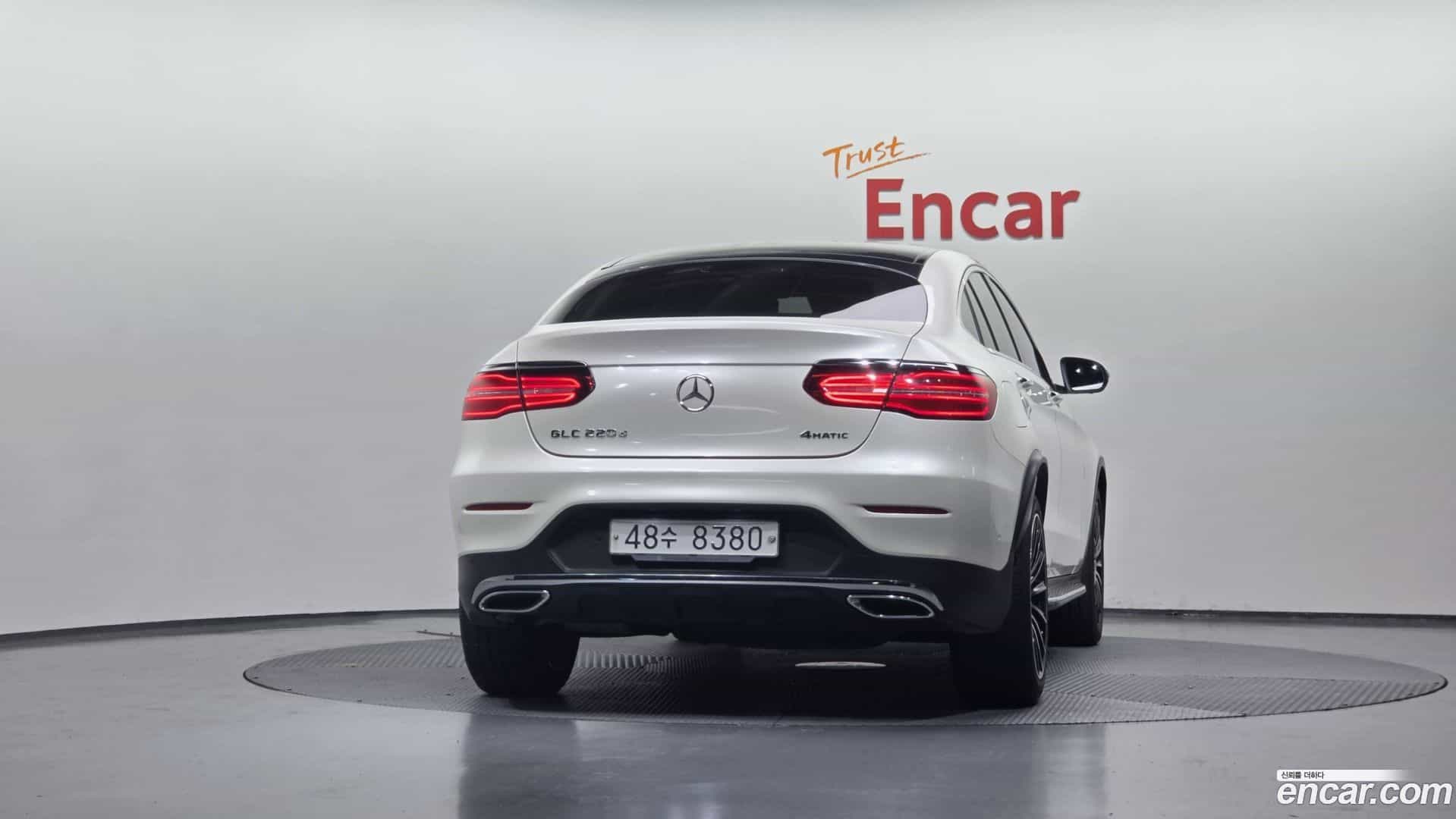 GLC-Class Mercedes-Benz 2017.6-OUTER-004