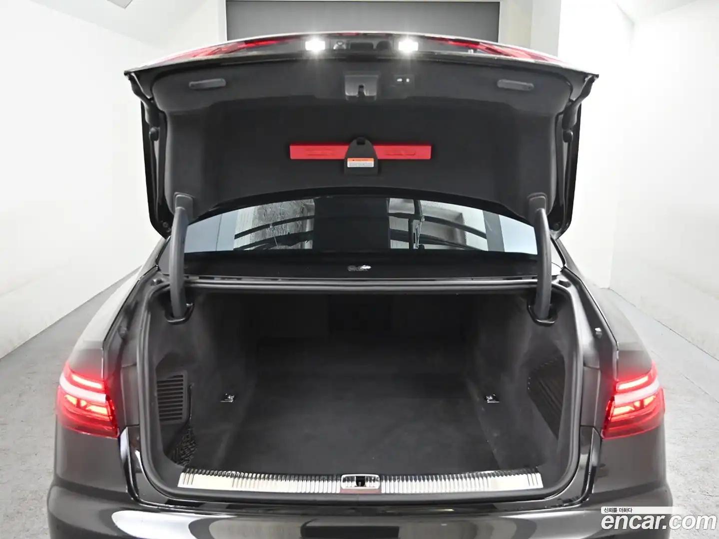 A8 Audi 2023.2-OPTION-024