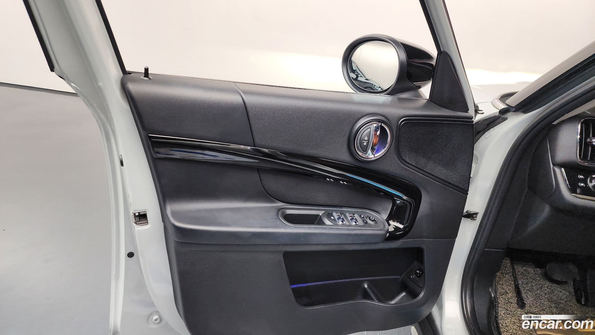 Main__Slider__Photo:Countryman Mini 2022.3-23