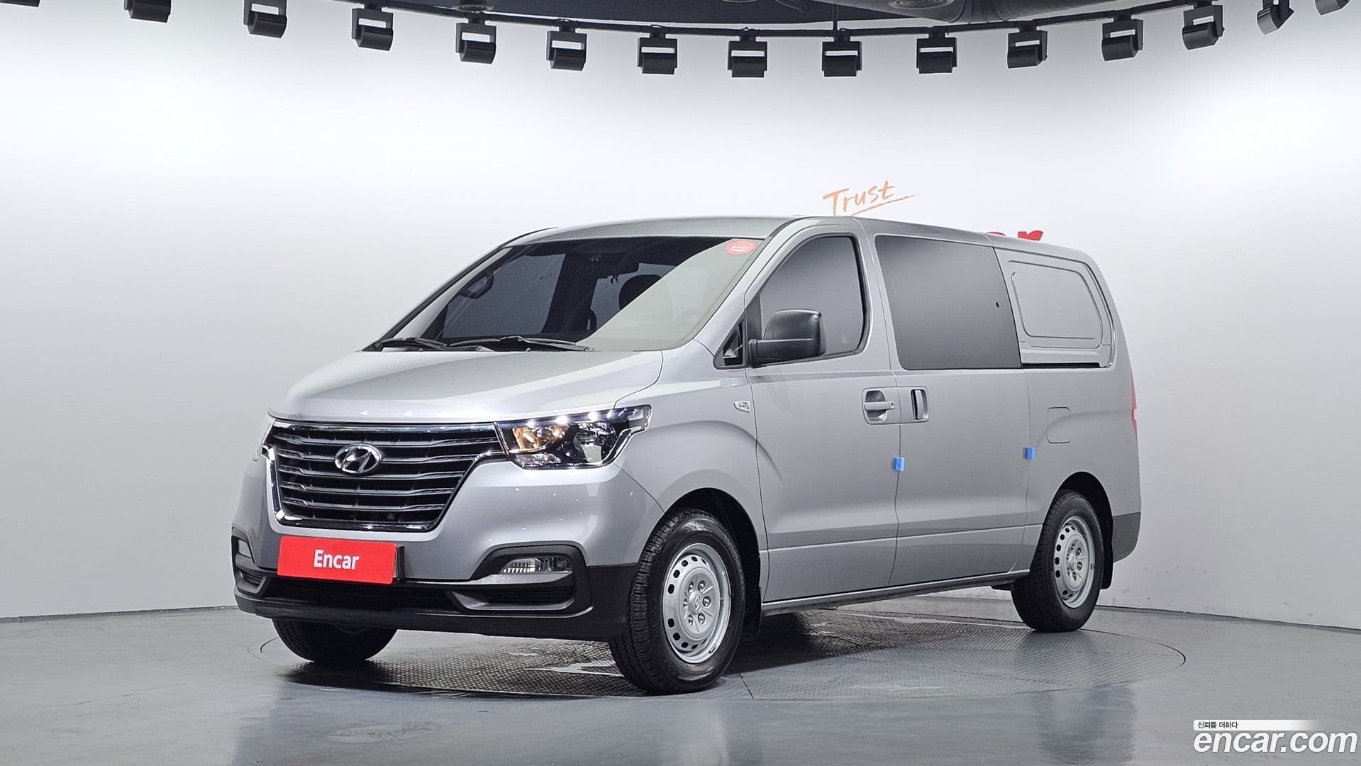 Main__Slider__Photo:Starex Hyundai 2021.2-0