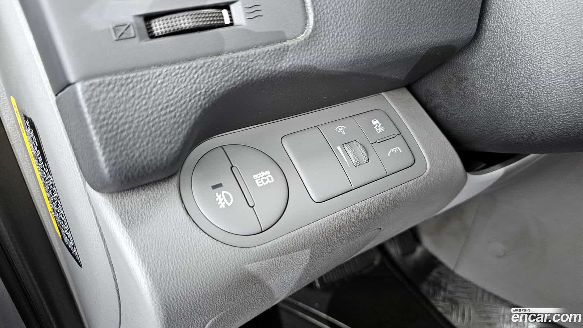 Starex Hyundai 2021.2-OPTION-024