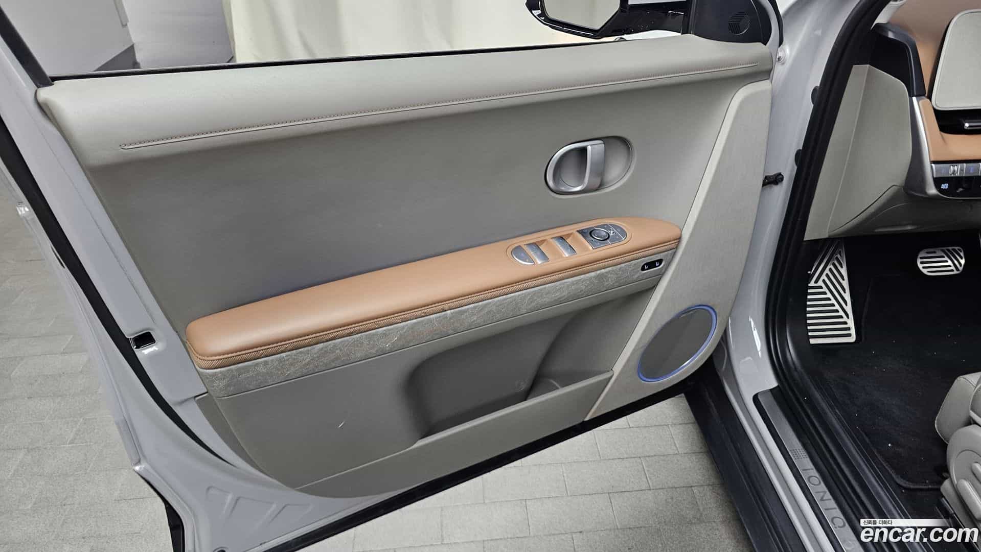 Ioniq5 Hyundai 2022.2-INNER-034