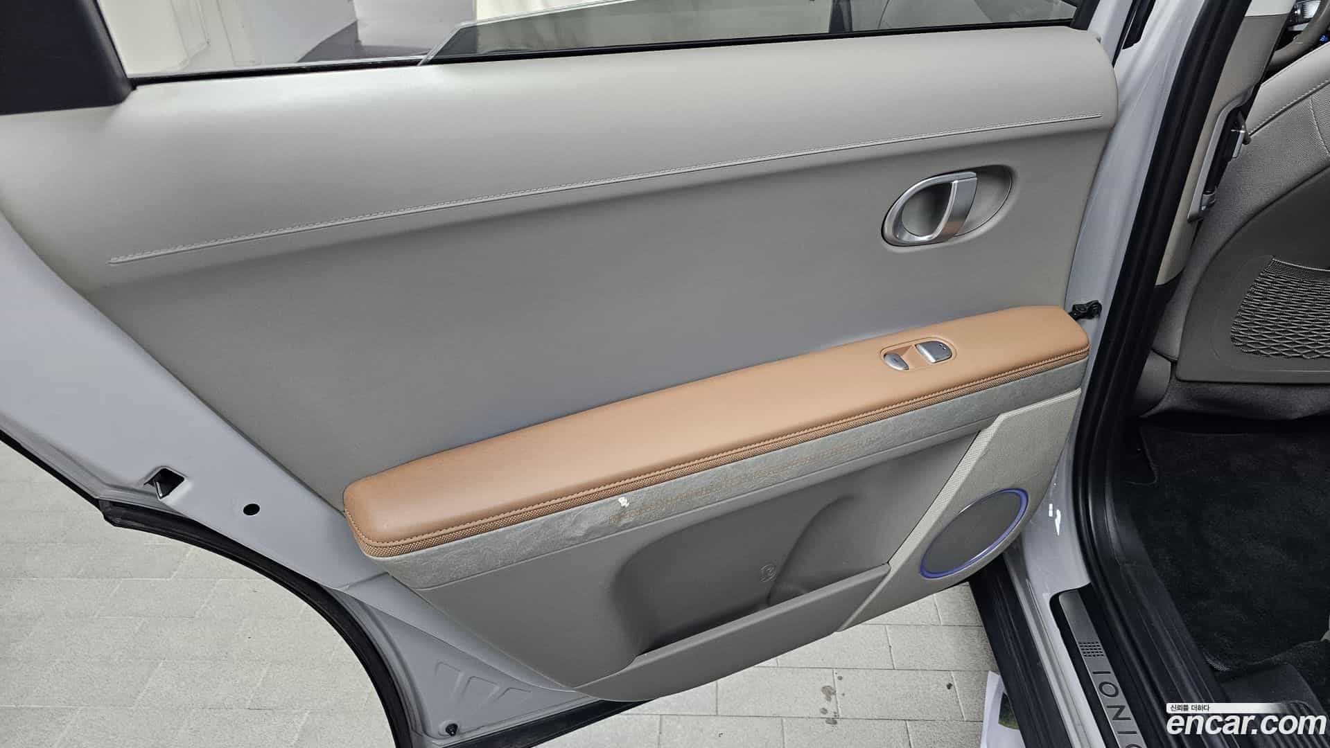 Ioniq5 Hyundai 2022.2-INNER-035