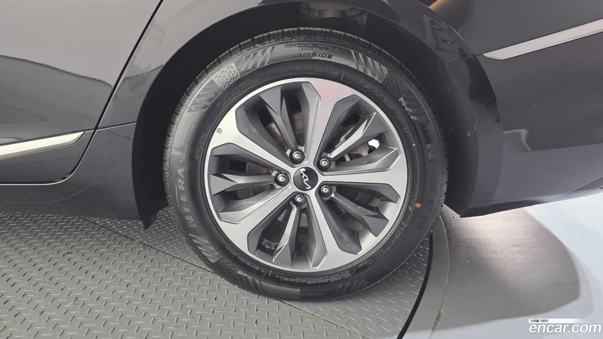 K8 Kia 2022.0-OUTER-031