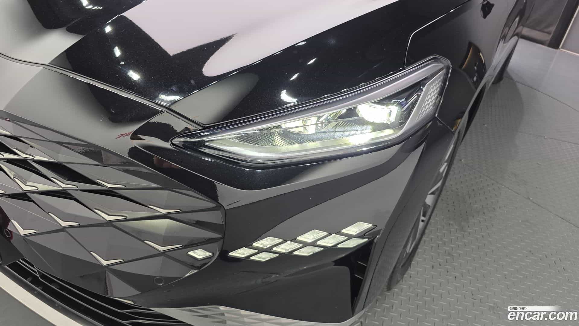 K8 Kia 2022.0-OUTER-032
