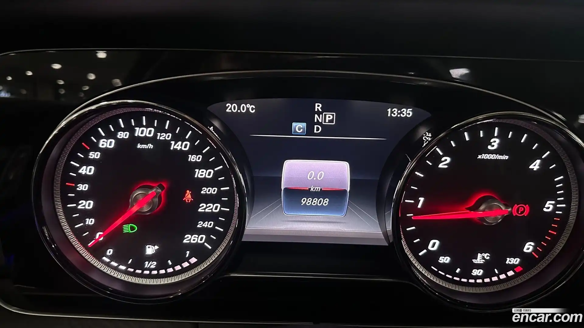 E-Class Mercedes-Benz 2017.4-INNER-008