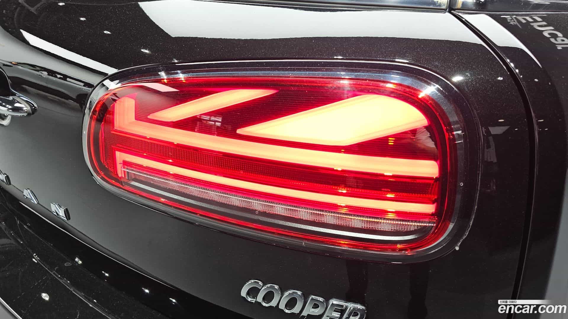 Clubman Mini 2021.5-OUTER-033