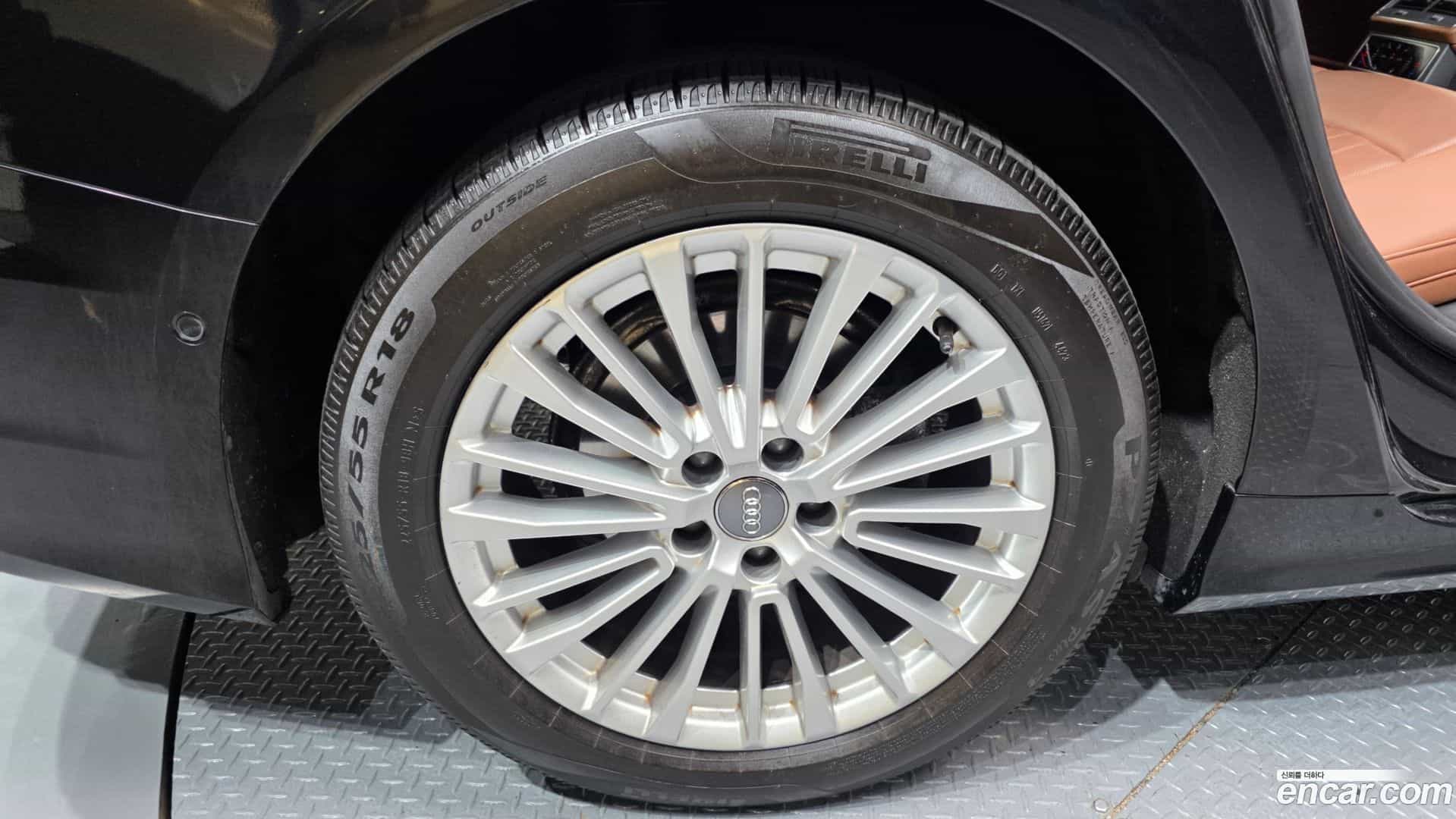 A6 Audi 2021.11-OUTER-005