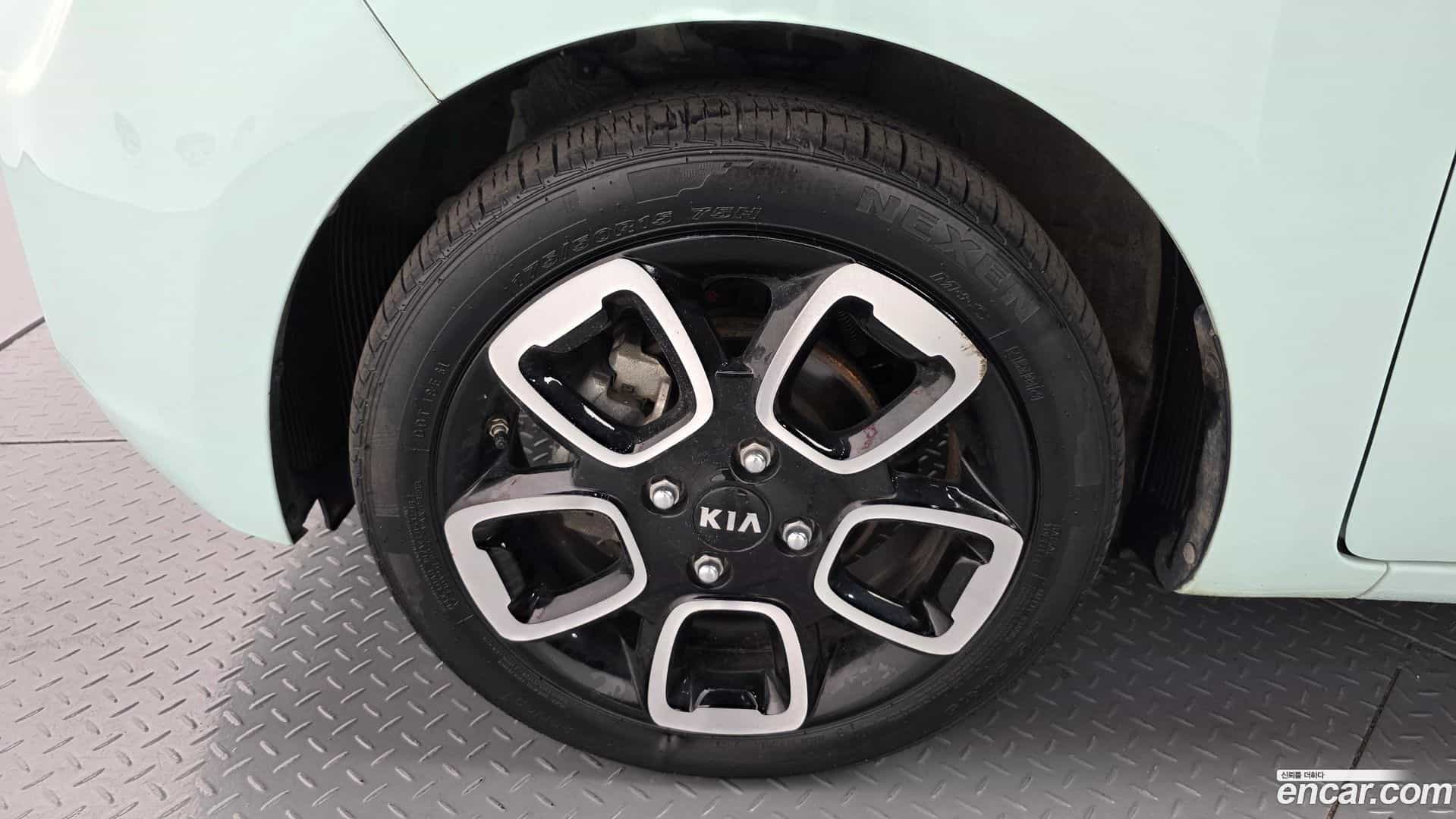 RAY Kia 2021.4-OUTER-005