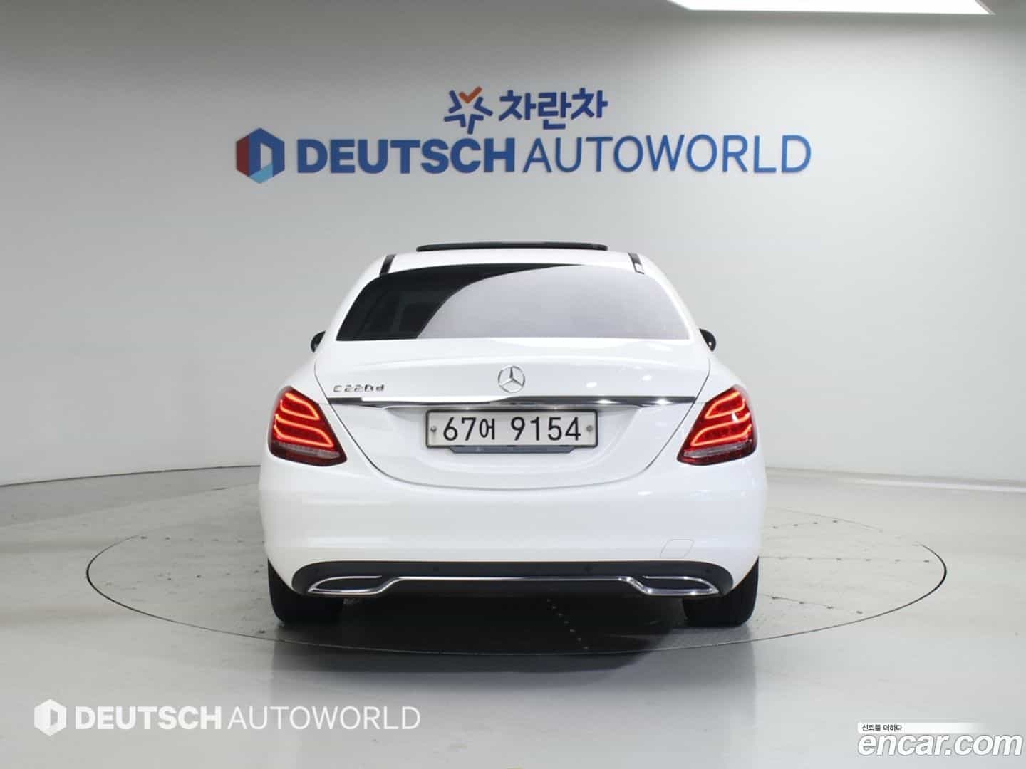 C-Class Mercedes-Benz 2015.9-OUTER-004