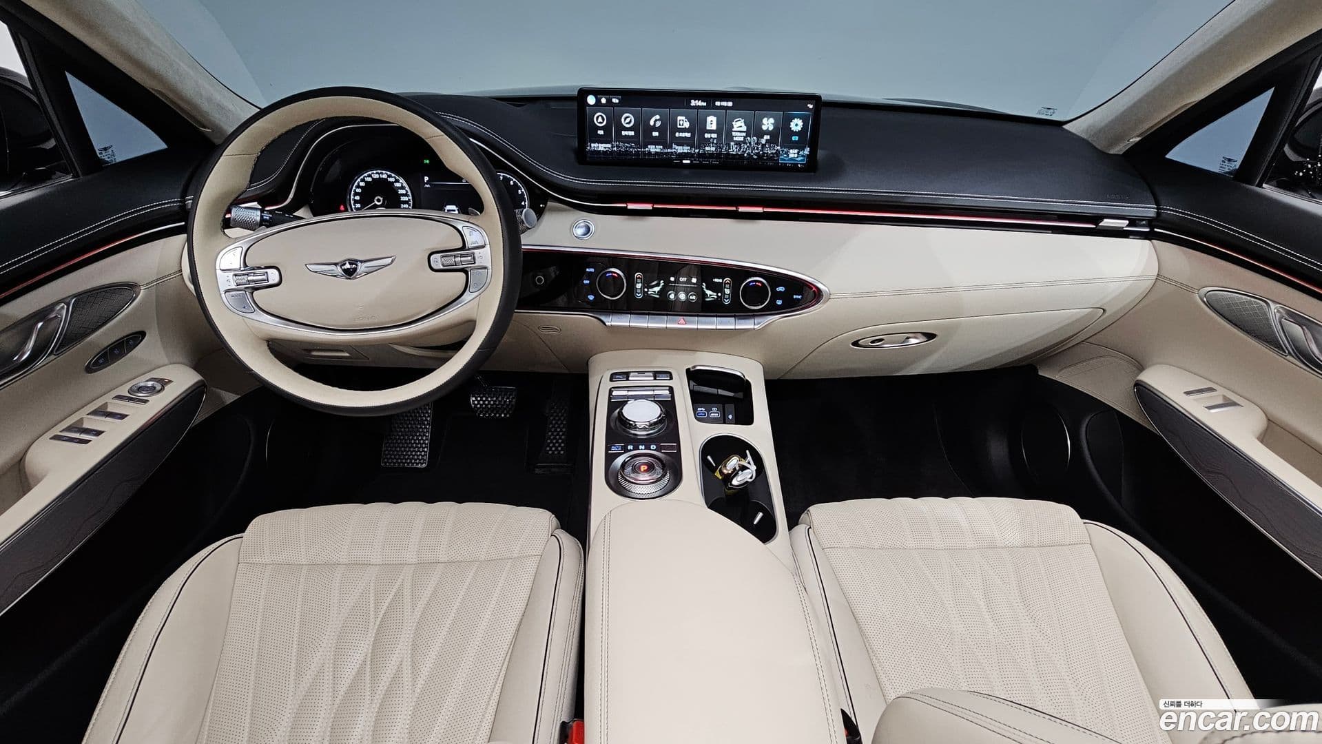Main__Slider__Photo:GV70 Genesis 2023.5-6
