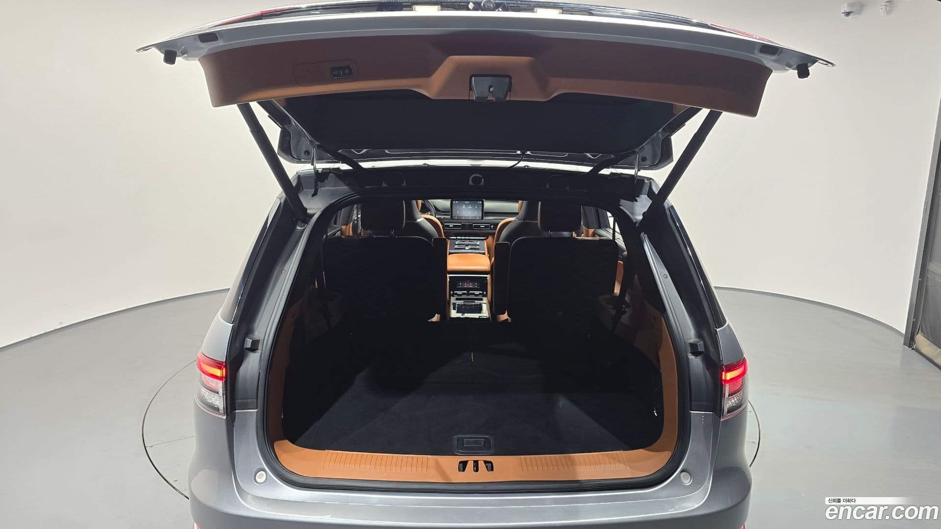 Main__Slider__Photo:Aviator Lincoln 2021.4-29