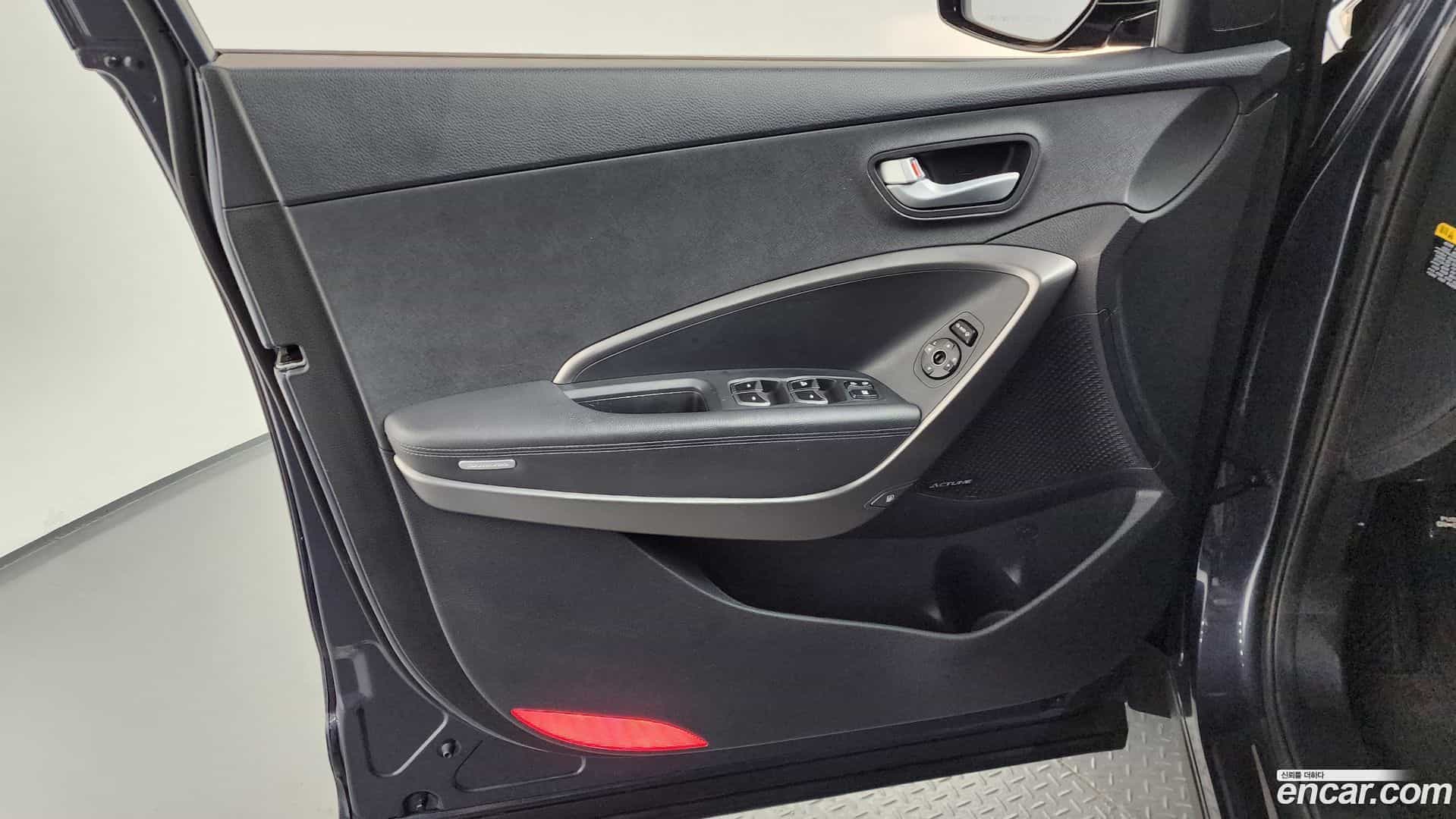 Santafe Hyundai 2014.9-INNER-034