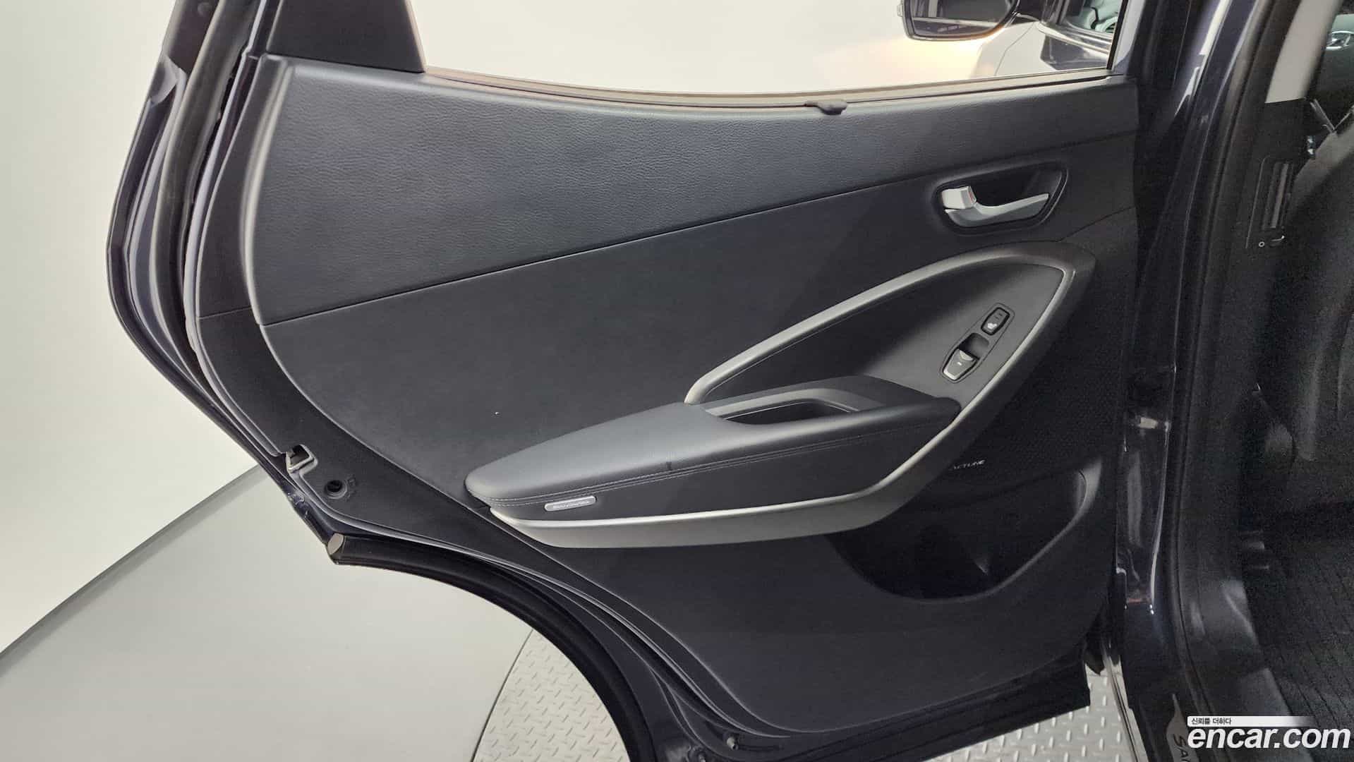 Santafe Hyundai 2014.9-INNER-035