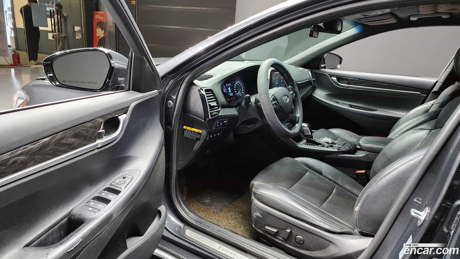 Grandeur Hyundai 2017.9-INNER-010