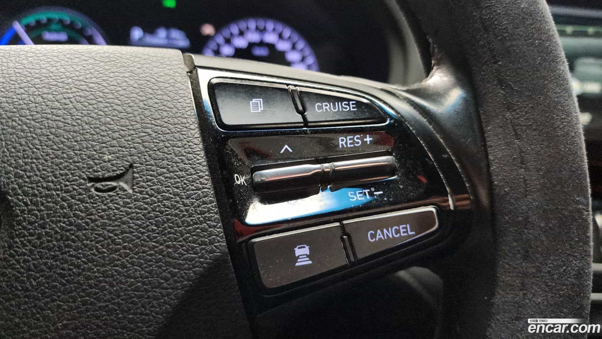 Grandeur Hyundai 2017.9-OPTION-021