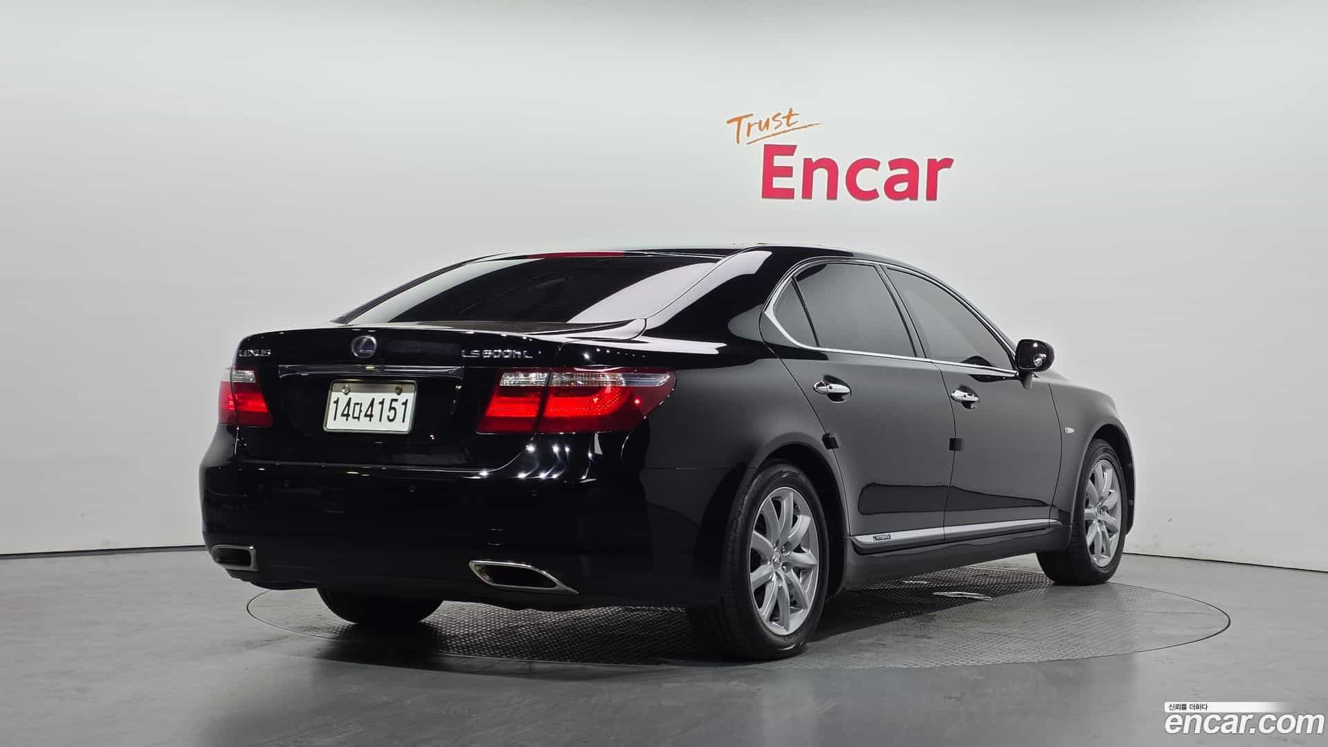LS Lexus 2009.11-OUTER-002