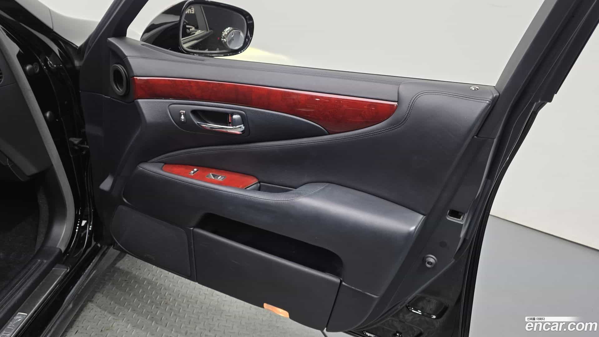 LS Lexus 2009.11-INNER-034