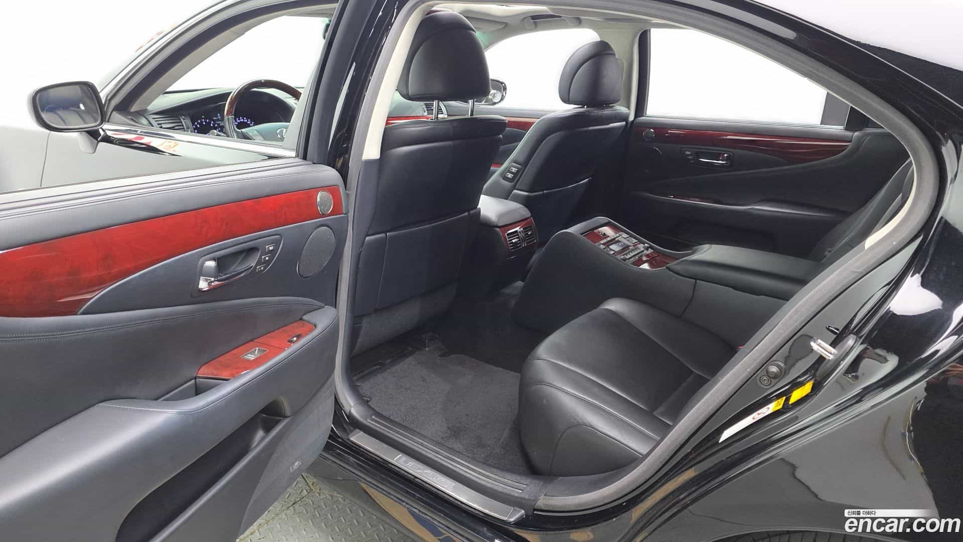LS Lexus 2009.11-INNER-036