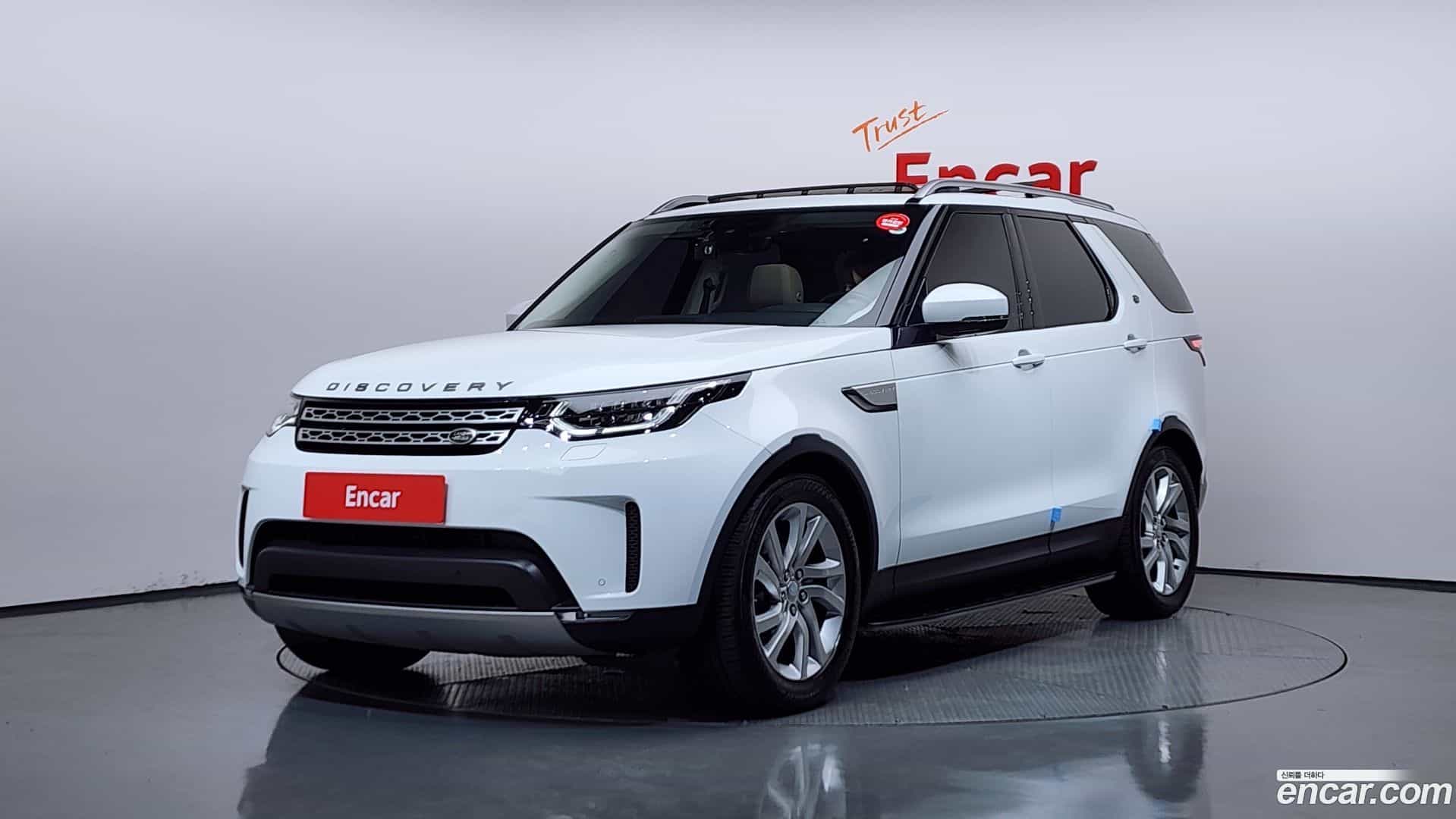 Discovery Land Rover 2017.11-OUTER-001