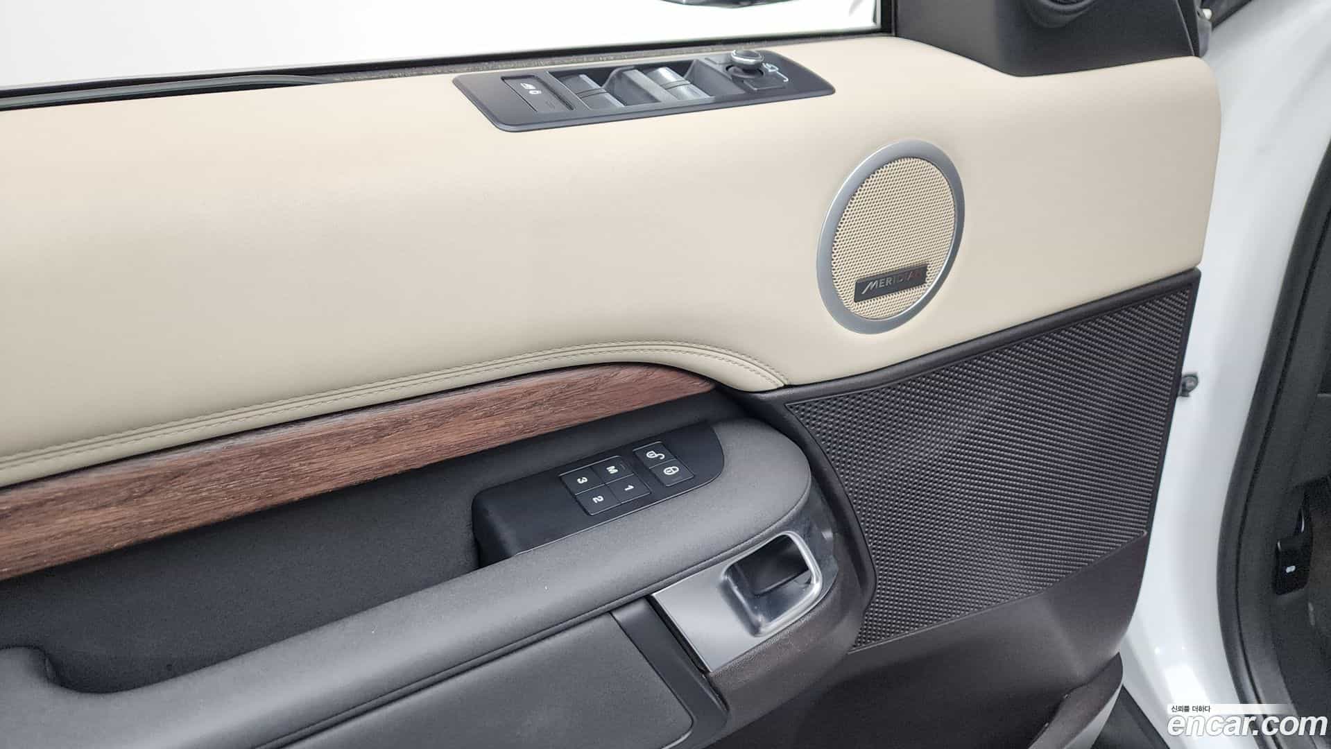 Discovery Land Rover 2017.11-OPTION-041